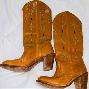 Dingo Cowboy boots size 6M